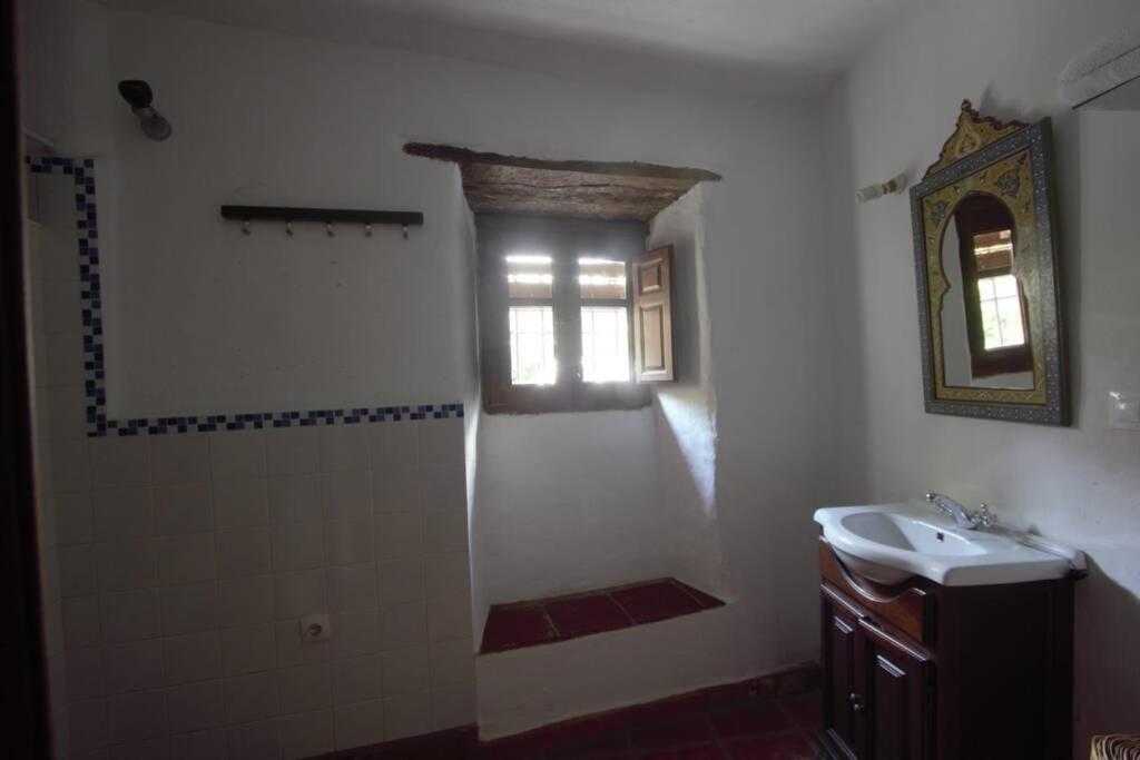 Casa En Fortaleza Medieval Кастельяр-Де-Ла-Фронтера Экстерьер фото