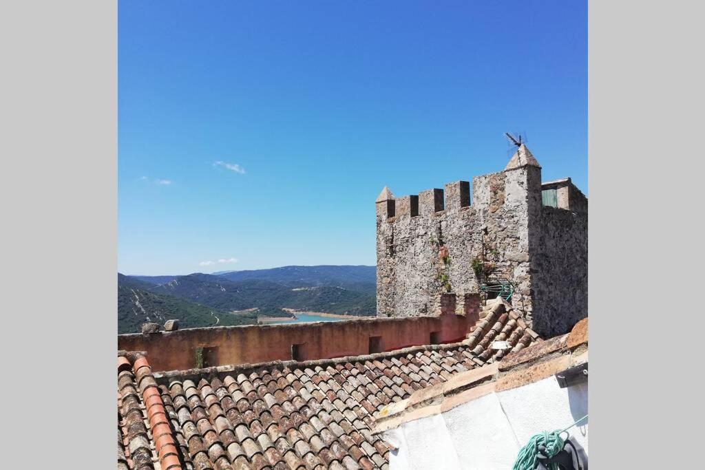 Casa En Fortaleza Medieval Кастельяр-Де-Ла-Фронтера Экстерьер фото